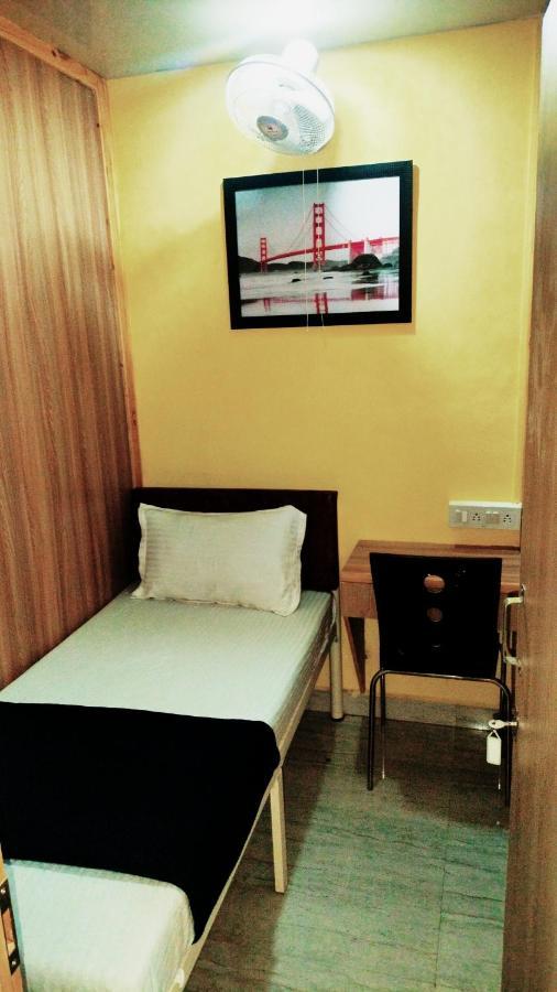 Royal Cabin Stay Βομβάη Εξωτερικό φωτογραφία